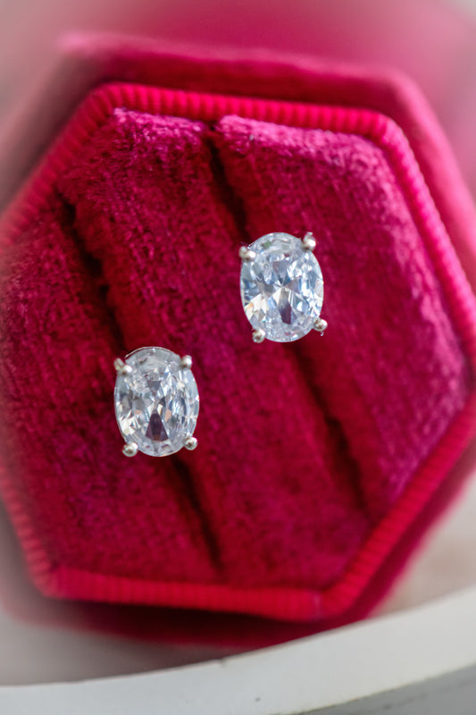 Olie Oval S925 Stud Dainty Earrings